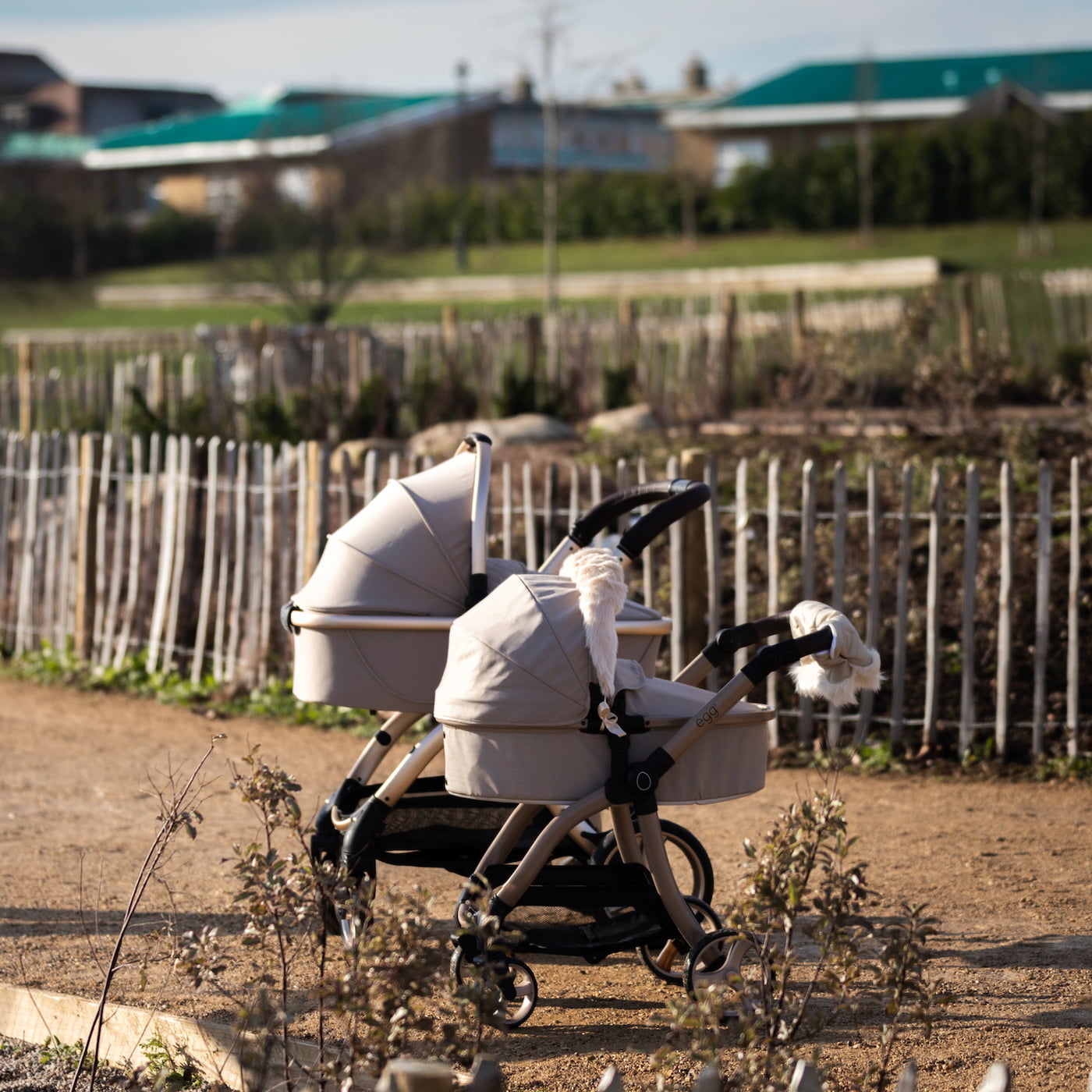 Egg® Dolls Pram - Feather (Pre order for June 2025)