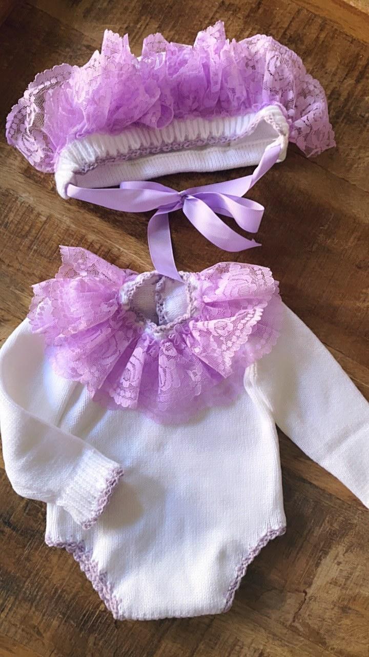 Ela Confeccion White Hand Knitted Frill Neck Romper & Bonnet Set - (Made To Order)