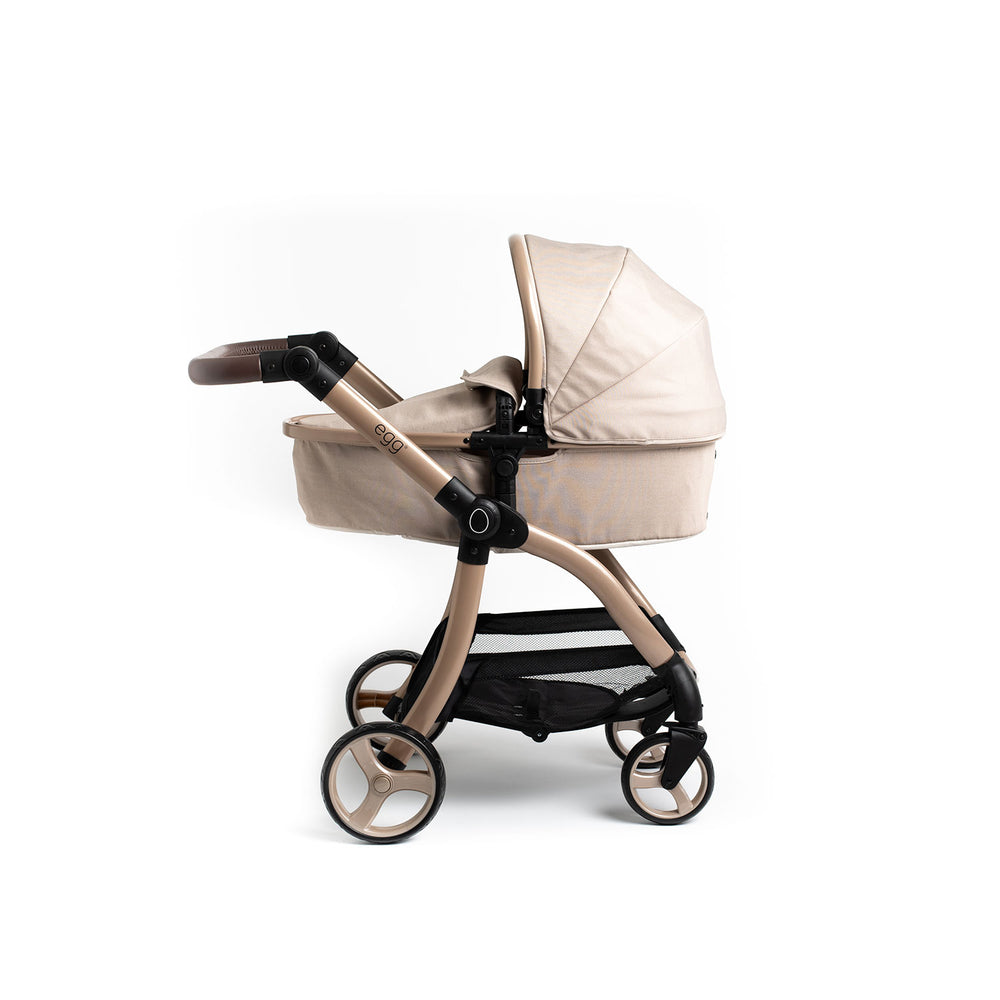 Egg® Dolls Pram - Feather (Pre order for June 2025)